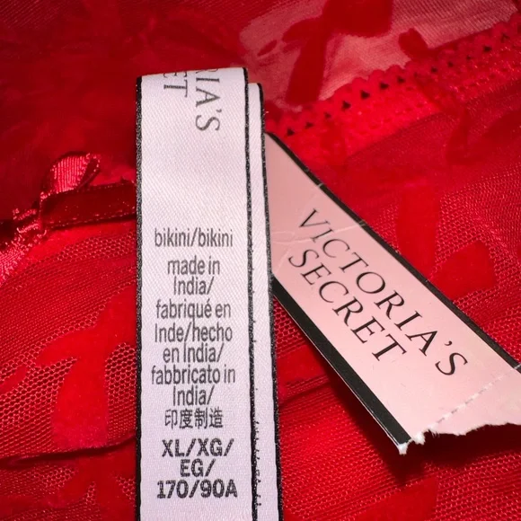 Victoria’s Secret Bow detail panty - Picture 3 of 4